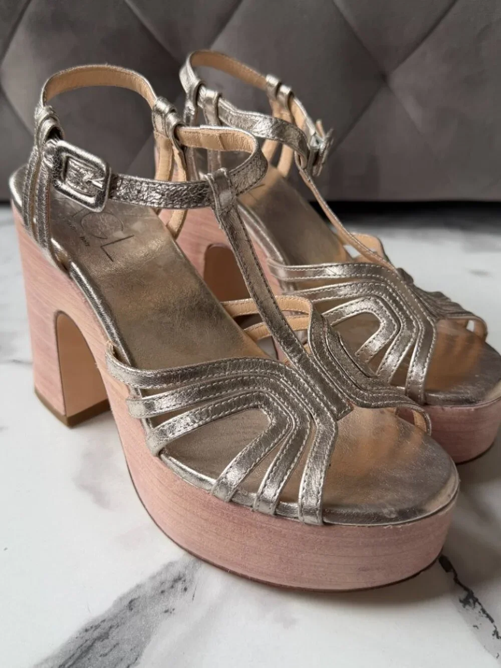 AGL Gold Leather Platform T-Strap Sandals Size EU 36.5